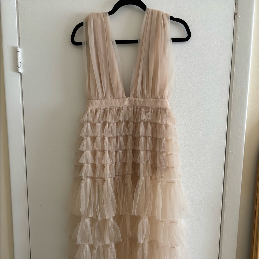 Women's Blush Ruffle Maxi Dress - Elegant V-Neck Tiered Gown - Picture 5 of 9
